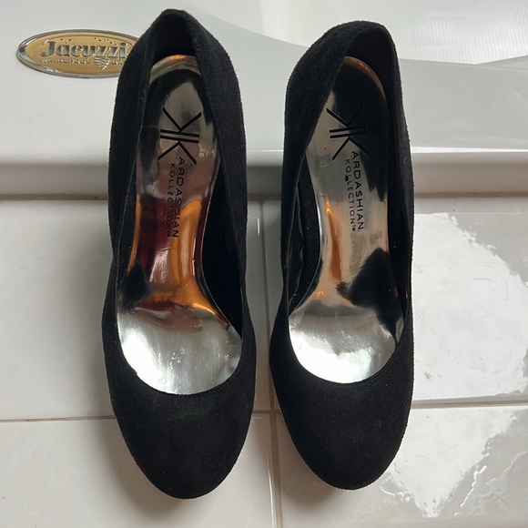 Kardashian Kollection Icon Wedges - Size 7 - Picture 3 of 9